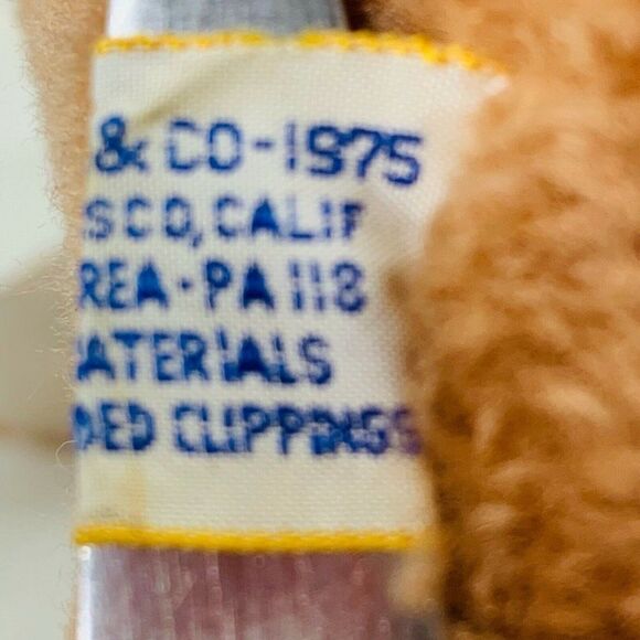 Vintage R. Dakin Bunny 1975 Plush Rabbit Stuffed Animal Collectible Toy - Picture 6 of 6